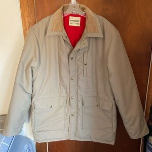 The Northwest Men’s Large/42 Winter Insulated Coat Tan red lining